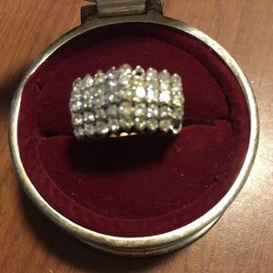 Anniversary ring